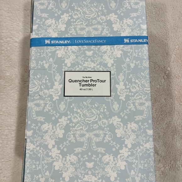 Stanley Love Shack Fancy 40oz Tumbler Toscana Toile Alpine Blue Cup - Picture 6 of 6